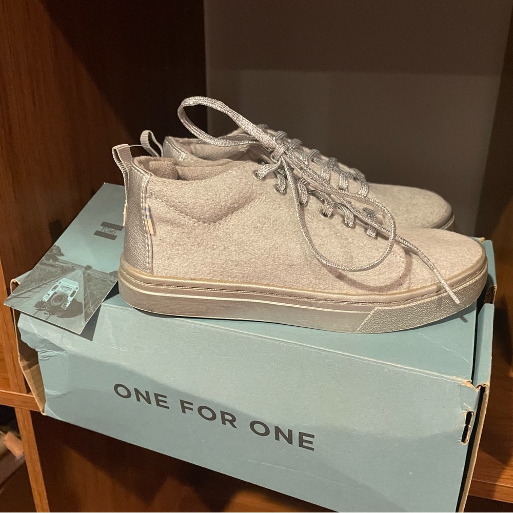 Tom’s Lenny Mid Sneakers